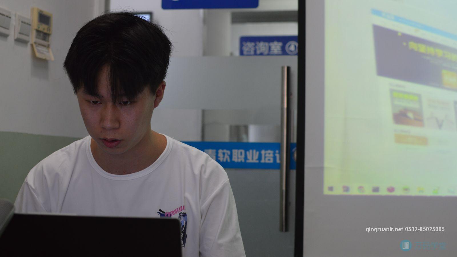 理论与实践相结合的桥梁  -Java培训,做最负责任的教育,学习改变命运,软件学习,再就业,大学生如何就业,帮大学生找到好工作,lphotoshop培训,电脑培训,电脑维修培训,移动软件开发培训,网站设计培训,网站建设培训