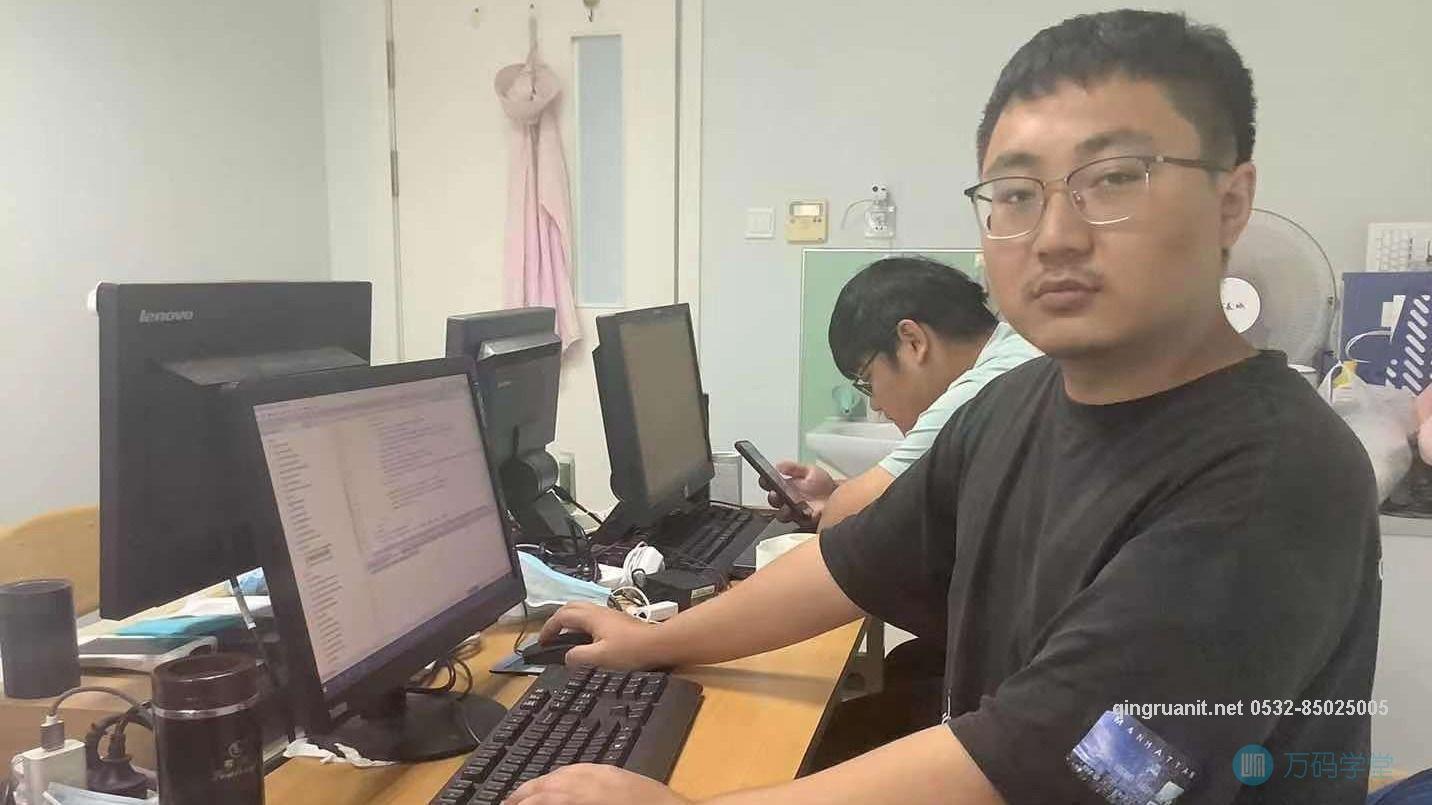 我与万码有缘-Java培训,做最负责任的教育,学习改变命运,软件学习,再就业,大学生如何就业,帮大学生找到好工作,lphotoshop培训,电脑培训,电脑维修培训,移动软件开发培训,网站设计培训,网站建设培训
