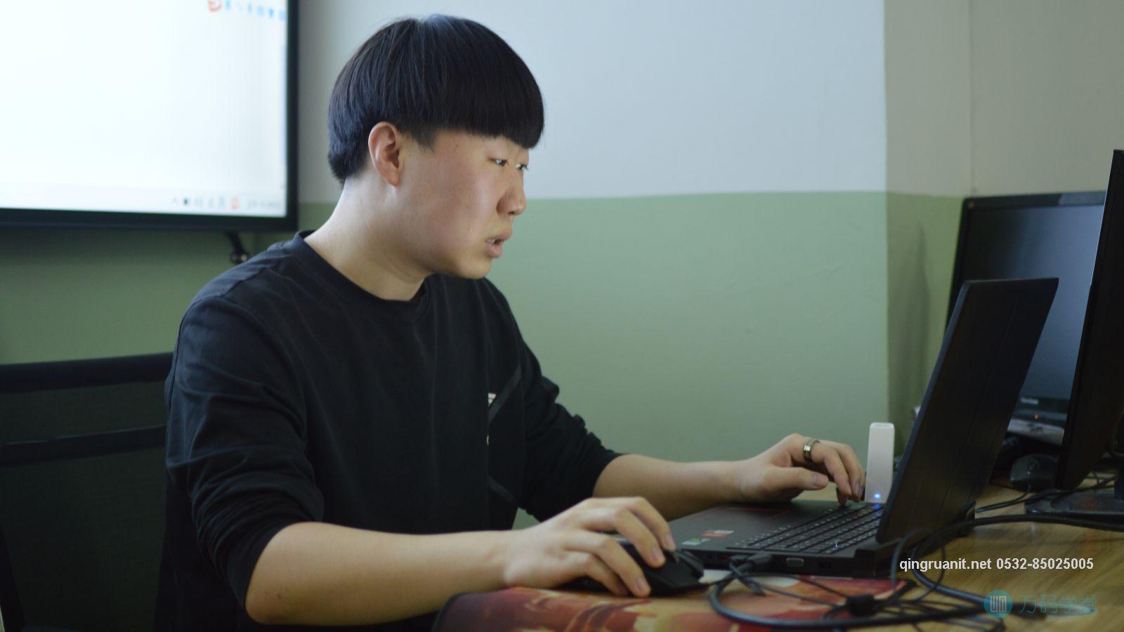 多敲代码，不断试错-Java培训,做最负责任的教育,学习改变命运,软件学习,再就业,大学生如何就业,帮大学生找到好工作,lphotoshop培训,电脑培训,电脑维修培训,移动软件开发培训,网站设计培训,网站建设培训