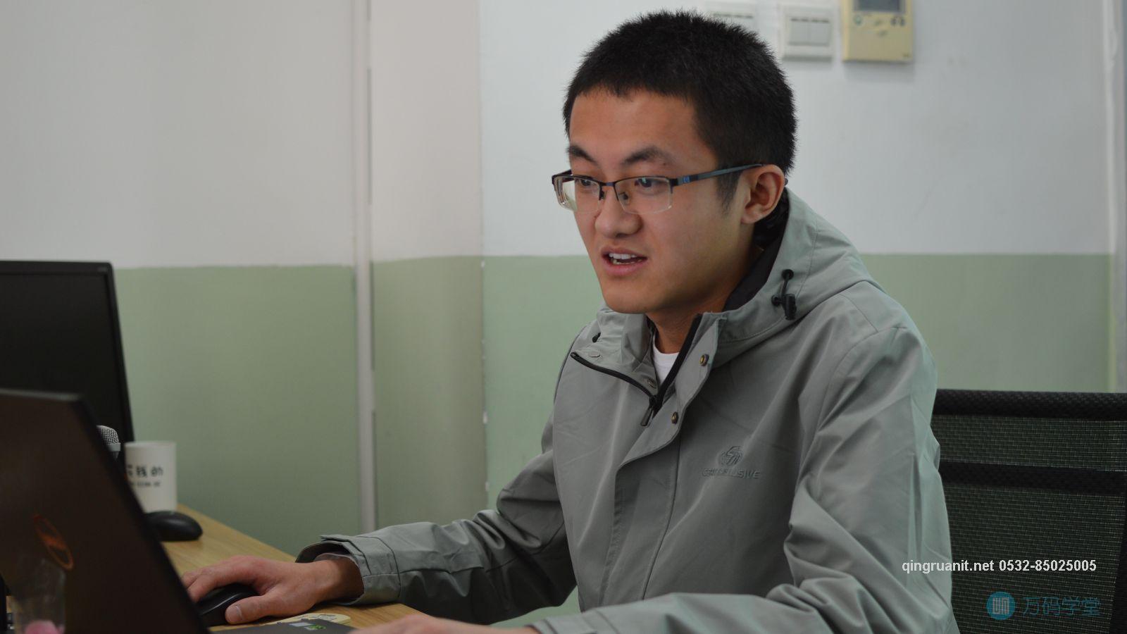 不积跬步无以至千里，不积小流无以成江海 -Java培训,做最负责任的教育,学习改变命运,软件学习,再就业,大学生如何就业,帮大学生找到好工作,lphotoshop培训,电脑培训,电脑维修培训,移动软件开发培训,网站设计培训,网站建设培训