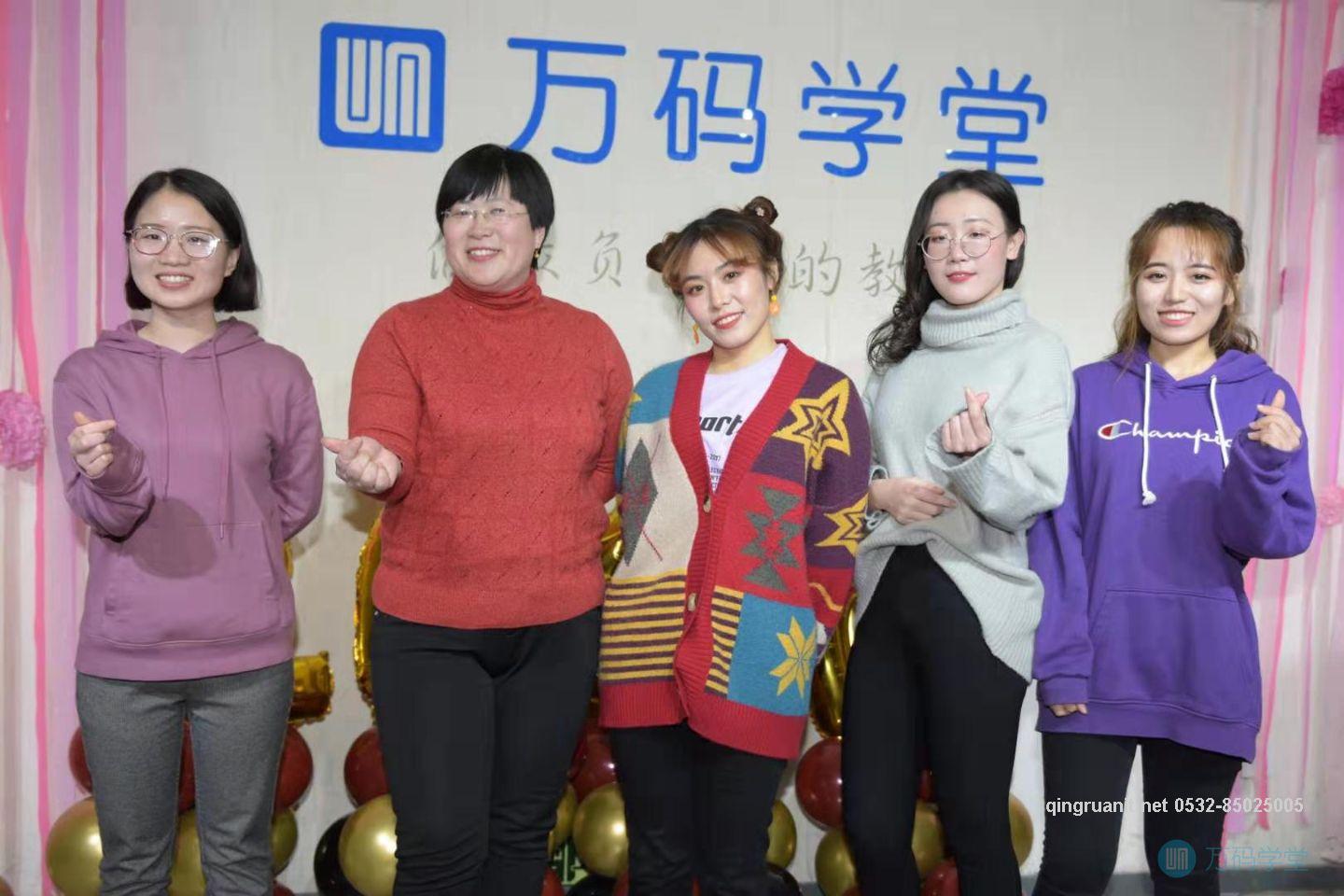 青软培训,Java培训,软件培训,Java培训机构,Java培训学校,万码学堂,电脑培训,计算机培训,Java培训,JavaEE开发培训,青岛软件培训,软件工程师培训