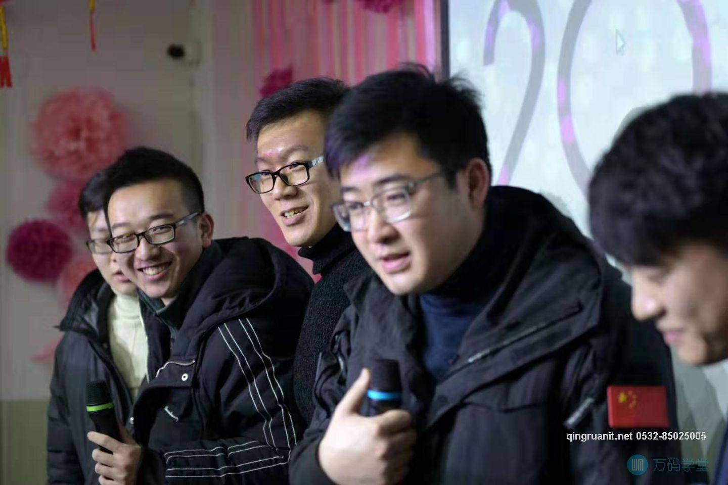 青软培训,Java培训,软件培训,Java培训机构,Java培训学校,万码学堂,电脑培训,计算机培训,Java培训,JavaEE开发培训,青岛软件培训,软件工程师培训