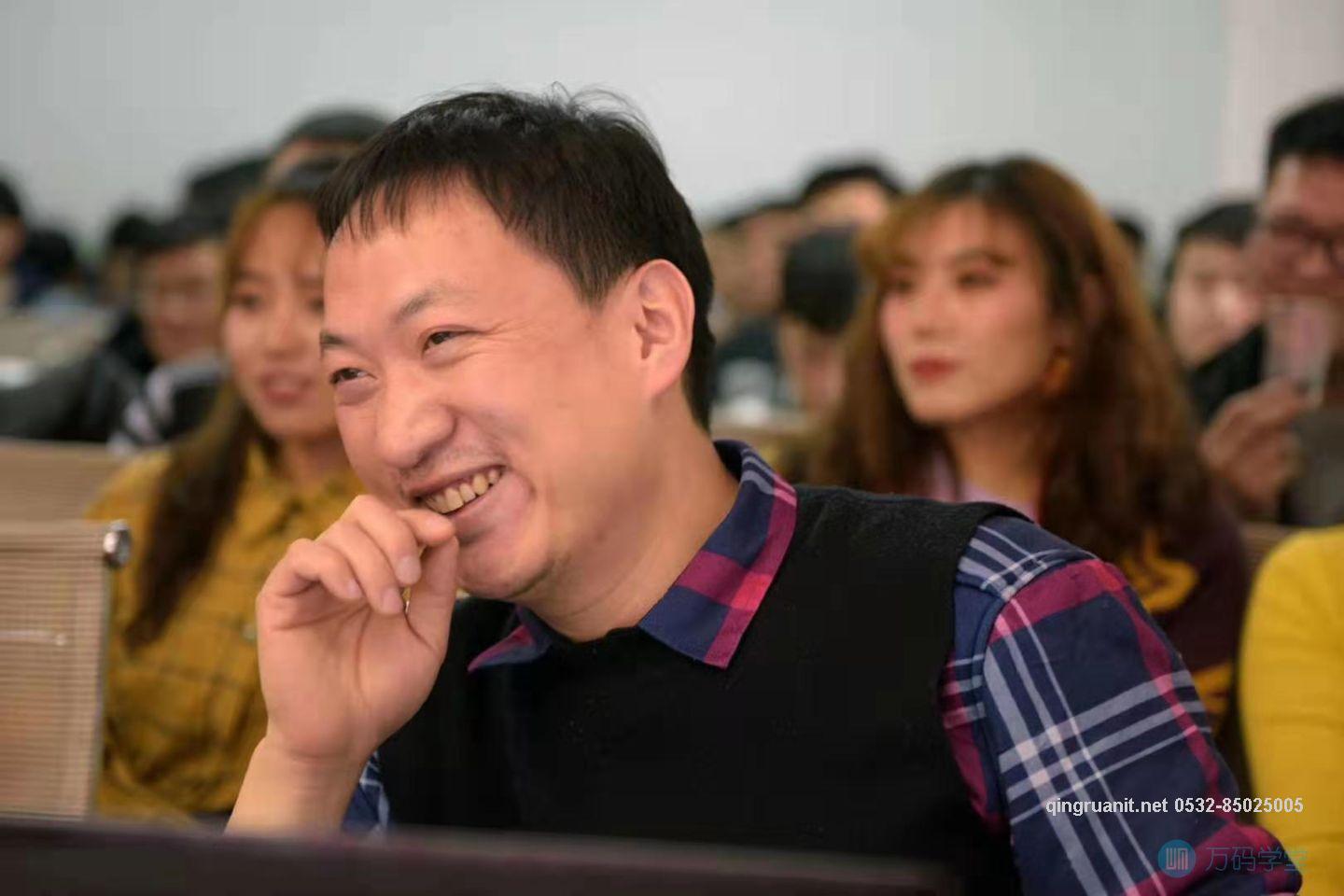 青软培训,Java培训,软件培训,Java培训机构,Java培训学校,万码学堂,电脑培训,计算机培训,Java培训,JavaEE开发培训,青岛软件培训,软件工程师培训