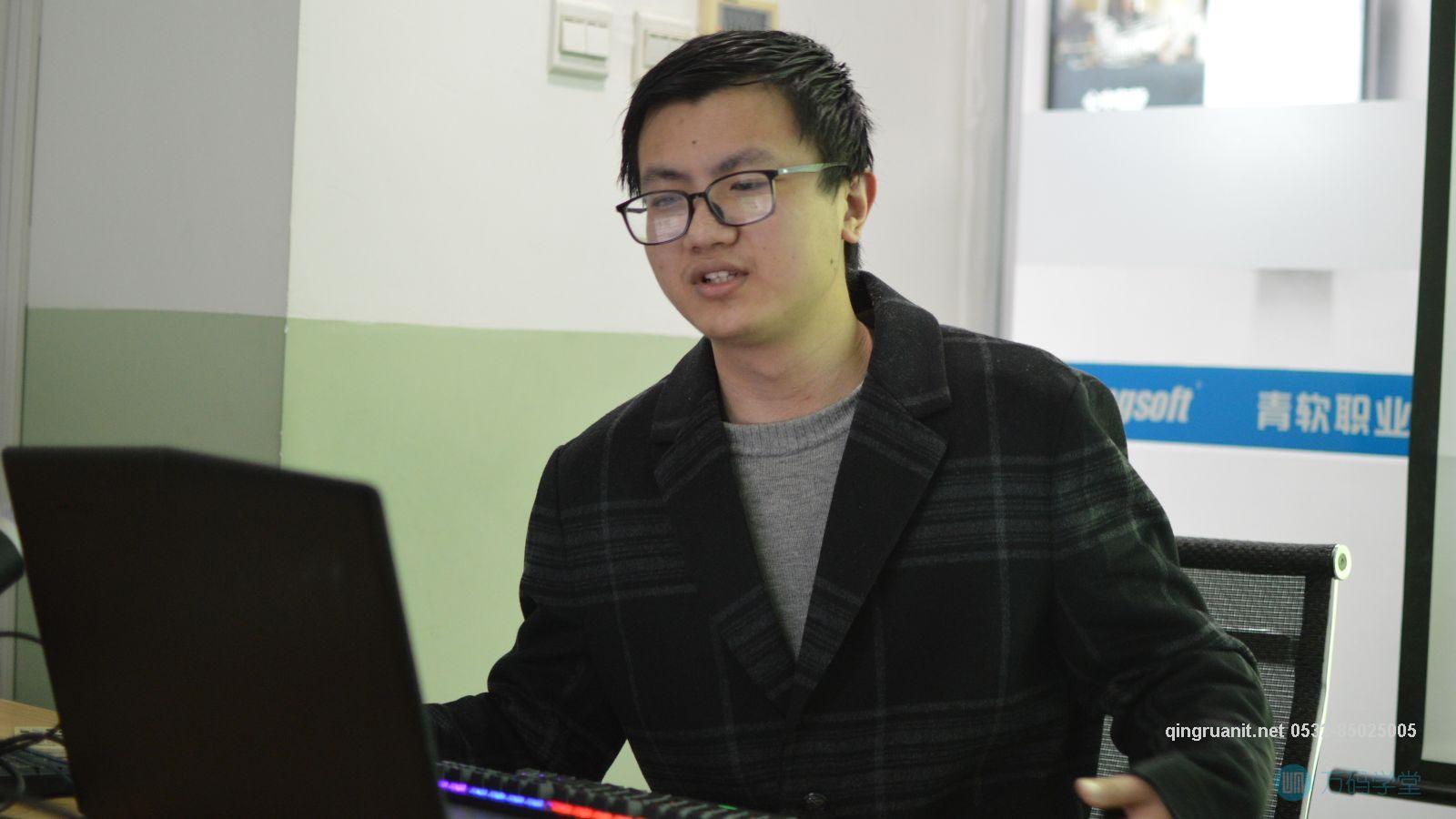 青软培训,Java培训,软件培训,Java培训机构,Java培训学校,万码学堂,电脑培训,计算机培训,Java培训,JavaEE开发培训,青岛软件培训,软件工程师培训