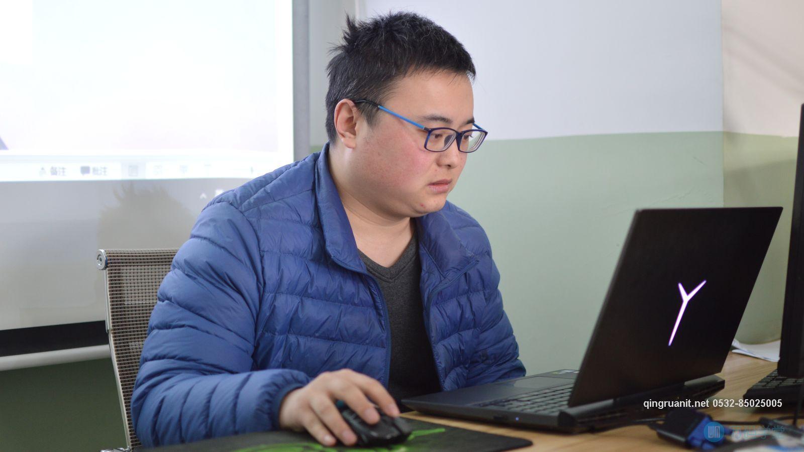 青软培训,Java培训,软件培训,Java培训机构,Java培训学校,万码学堂,电脑培训,计算机培训,Java培训,JavaEE开发培训,青岛软件培训,软件工程师培训