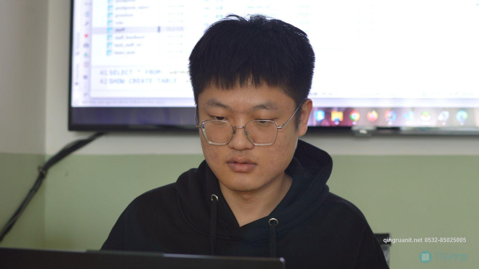 青软培训,Java培训,软件培训,Java培训机构,Java培训学校,万码学堂,电脑培训,计算机培训,Java培训,JavaEE开发培训,青岛软件培训,软件工程师培训