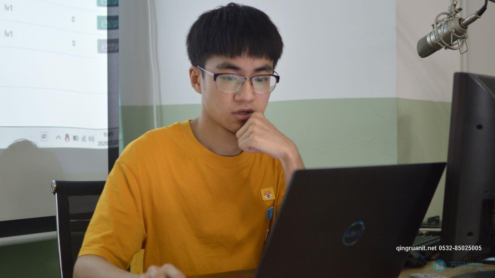 青软培训,Java培训,软件培训,Java培训机构,Java培训学校,万码学堂,电脑培训,计算机培训,Java培训,JavaEE开发培训,青岛软件培训,软件工程师培训